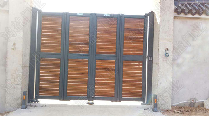 柚木折疊門(mén)，溧陽(yáng)市上興鎮(zhèn)黃家