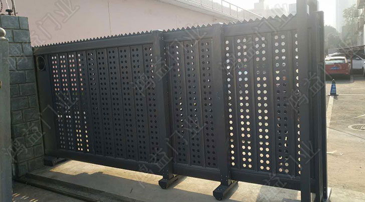 成都監(jiān)獄2.1米封板直線(xiàn)門(mén)